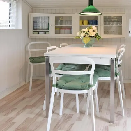 Two-bedroom Holiday In * Otterup